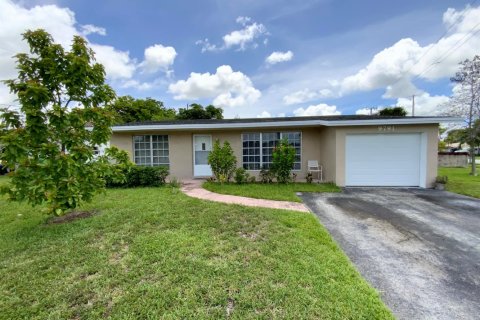 Casa en venta en Sunrise, Florida, 3 dormitorios, 142.79 m2 № 2084889 - foto 2