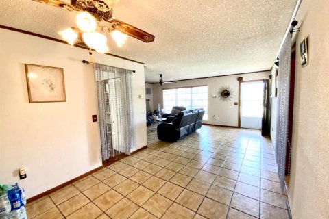 Casa en venta en Sunrise, Florida, 3 dormitorios, 142.79 m2 № 2084889 - foto 9