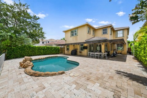 House in Doral, Florida 4 bedrooms, 283.63 sq.m. № 2244071 - photo 29