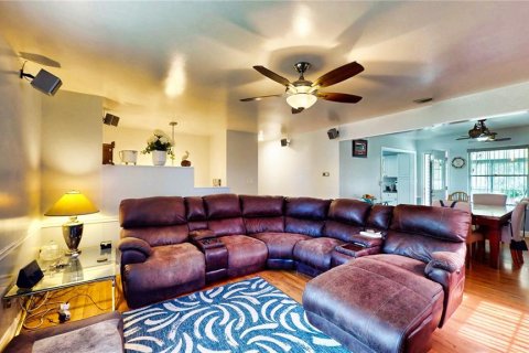 House in Lakeland, Florida 4 bedrooms, 186.08 sq.m. № 1778067 - photo 12