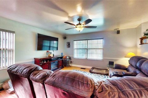 House in Lakeland, Florida 4 bedrooms, 186.08 sq.m. № 1778067 - photo 10