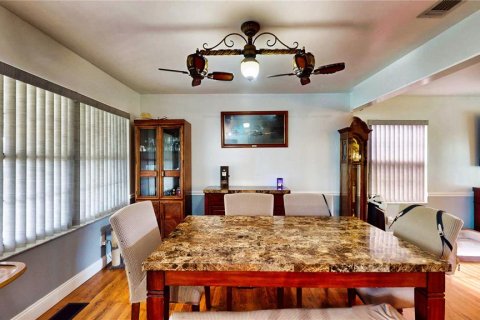 House in Lakeland, Florida 4 bedrooms, 186.08 sq.m. № 1778067 - photo 14