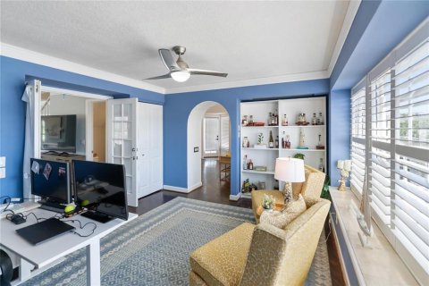 House in Venice, Florida 4 bedrooms, 221.39 sq.m. № 2197883 - photo 26