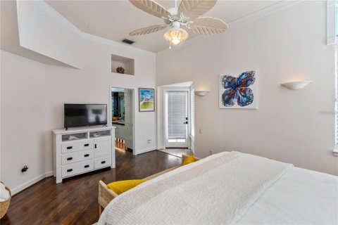House in Venice, Florida 4 bedrooms, 221.39 sq.m. № 2197883 - photo 29