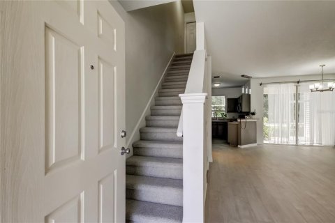 Touwnhouse à vendre à Tampa, Floride: 2 chambres, 105.35 m2 № 1899947 - photo 3