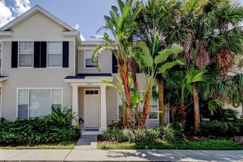 Touwnhouse à vendre à Tampa, Floride: 2 chambres, 105.35 m2 № 1899947 - photo 1