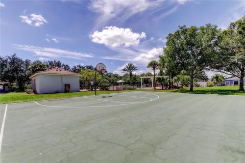 Touwnhouse à vendre à Tampa, Floride: 2 chambres, 105.35 m2 № 1899947 - photo 29