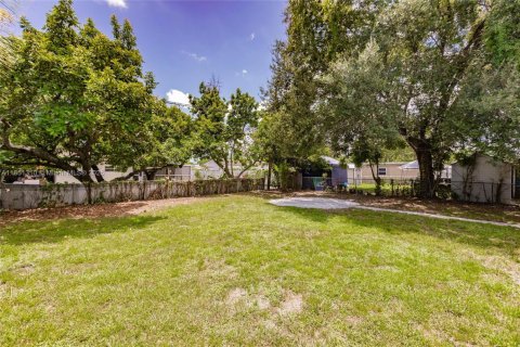 House in Hollywood, Florida 2 bedrooms, 78.78 sq.m. № 1871800 - photo 30
