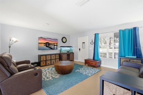 Villa ou maison à vendre à Edgewater, Floride: 5 chambres, 176.89 m2 № 2103292 - photo 5
