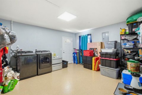 Villa ou maison à vendre à Edgewater, Floride: 5 chambres, 176.89 m2 № 2103292 - photo 17