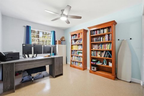 Villa ou maison à vendre à Edgewater, Floride: 5 chambres, 176.89 m2 № 2103292 - photo 15