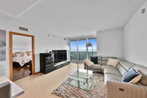 Copropriété à vendre à Hallandale Beach, Floride: 3 chambres, 155.61 m2 № 2145755 - photo 13