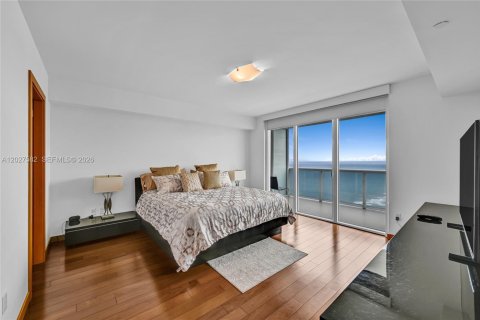 Copropriété à vendre à Hallandale Beach, Floride: 3 chambres, 155.61 m2 № 2145755 - photo 14