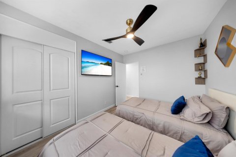 Villa ou maison à louer à Fort Lauderdale, Floride: 3 chambres, 102.19 m2 № 2386879 - photo 18