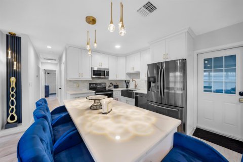 Villa ou maison à louer à Fort Lauderdale, Floride: 3 chambres, 102.19 m2 № 2386879 - photo 10