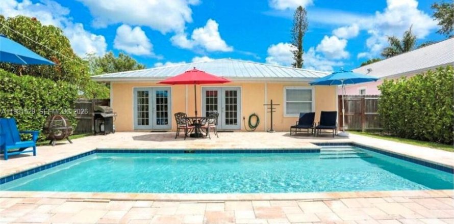 Дом в Нейплс, Флорида 3 спальни № 2043579