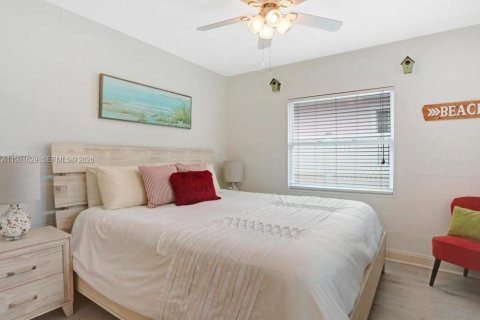 Купить виллу или дом в Нейплс, Флорида 3 спальни, № 2043579 - фото 13