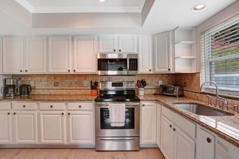 Купить виллу или дом в Нейплс, Флорида 3 спальни, № 2043579 - фото 17