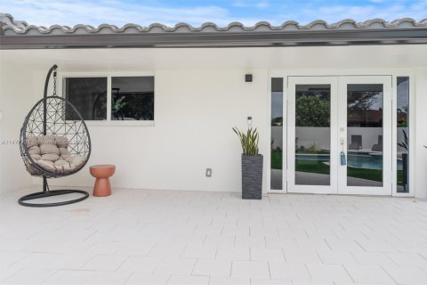 Villa ou maison à vendre à Fort Lauderdale, Floride: 4 chambres № 1863117 - photo 10