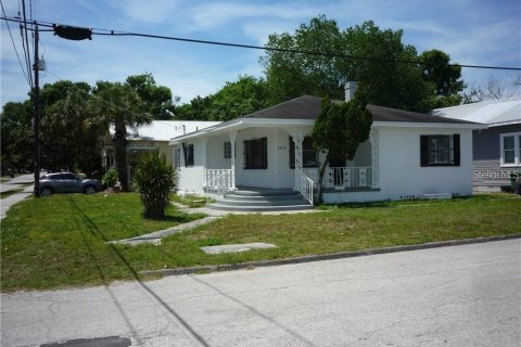 Villa ou maison à vendre à Tampa, Floride: 4 chambres, 135.73 m2 № 2126487 - photo 25