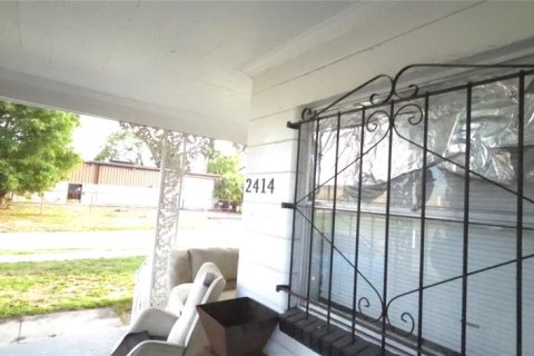Villa ou maison à vendre à Tampa, Floride: 4 chambres, 135.73 m2 № 2126487 - photo 24