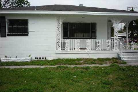 Villa ou maison à vendre à Tampa, Floride: 4 chambres, 135.73 m2 № 2126487 - photo 4