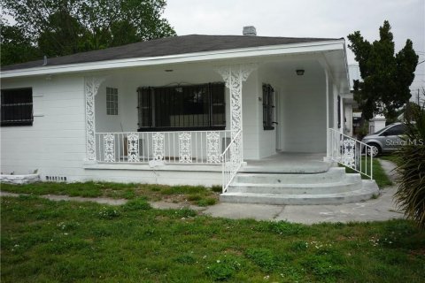 Villa ou maison à vendre à Tampa, Floride: 4 chambres, 135.73 m2 № 2126487 - photo 3