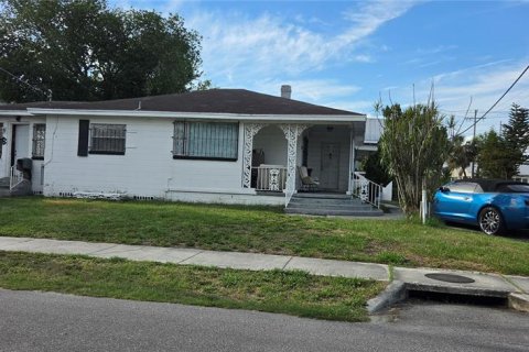 Villa ou maison à vendre à Tampa, Floride: 4 chambres, 135.73 m2 № 2126487 - photo 19