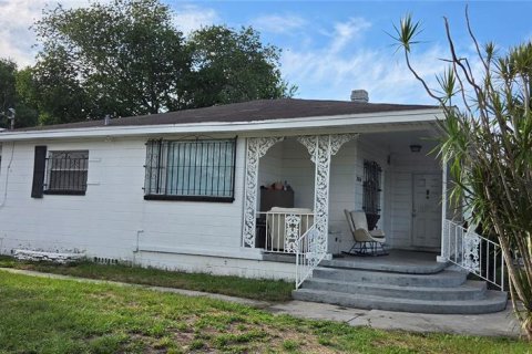 Villa ou maison à vendre à Tampa, Floride: 4 chambres, 135.73 m2 № 2126487 - photo 5