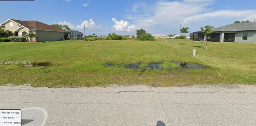 Terrain à Cape Coral, Floride № 1703844