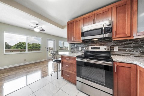 Condominio en venta en Deerfield Beach, Florida, 2 dormitorios, 92.9 m2 № 2084504 - foto 3