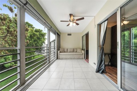 Condominio en venta en Deerfield Beach, Florida, 2 dormitorios, 92.9 m2 № 2084504 - foto 18