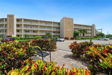 Condominio en venta en Deerfield Beach, Florida, 2 dormitorios, 92.9 m2 № 2084504 - foto 20