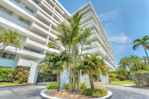 Condominio en alquiler en Key Biscayne, Florida, 2 dormitorios, 117.06 m2 № 1984611 - foto 21