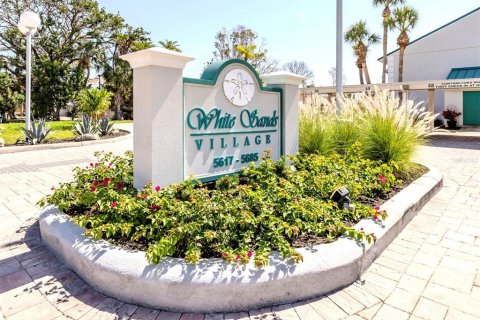 Copropriété à vendre à Sarasota, Floride: 2 chambres, 94.02 m2 № 1721410 - photo 2