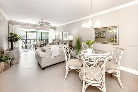 Copropriété à vendre à Sarasota, Floride: 2 chambres, 94.02 m2 № 1721410 - photo 8