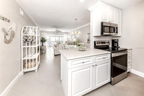Copropriété à vendre à Sarasota, Floride: 2 chambres, 94.02 m2 № 1721410 - photo 5