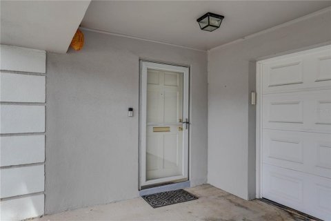 Купить виллу или дом в Семинол, Флорида 7 комнат, 135.64м2, № 1901970 - фото 4