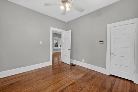 Casa en venta en Orlando, Florida, 4 dormitorios, 141.58 m2 № 2351746 - foto 5