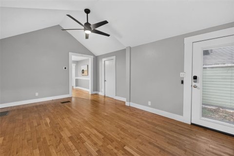 Casa en venta en Orlando, Florida, 4 dormitorios, 141.58 m2 № 2351746 - foto 13