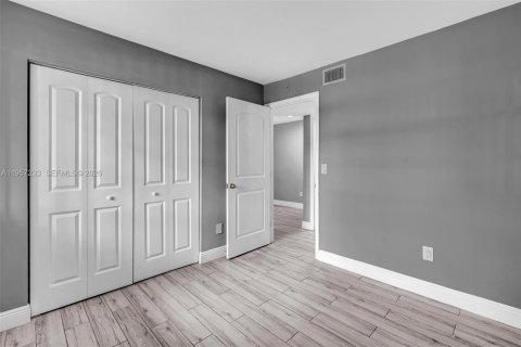 Condominio en alquiler en Pompano Beach, Florida, 2 dormitorios, 83.89 m2 № 2011238 - foto 18