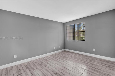 Condominio en alquiler en Pompano Beach, Florida, 2 dormitorios, 83.89 m2 № 2011238 - foto 15