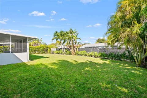 Casa en venta en Hollywood, Florida, 3 dormitorios, 129.51 m2 № 1954583 - foto 16