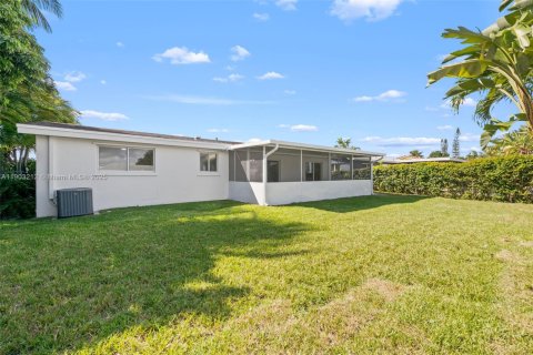 Casa en venta en Hollywood, Florida, 3 dormitorios, 129.51 m2 № 1954583 - foto 15
