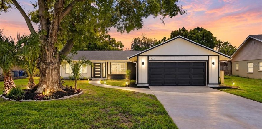 Villa ou maison à Bradenton, Floride 3 chambres, 139.35 m2 № 2388556