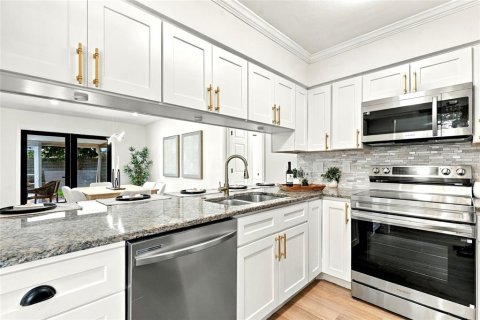 Villa ou maison à vendre à Bradenton, Floride: 3 chambres, 139.35 m2 № 2388556 - photo 11