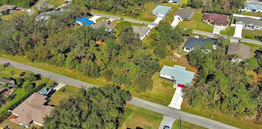Land in North Port, Florida № 2164331