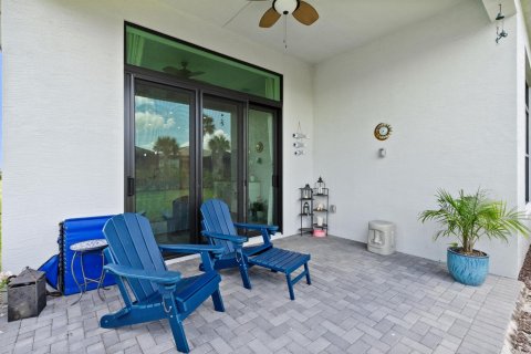 House in Port St. Lucie, Florida 3 bedrooms, 132.85 sq.m. № 2175549 - photo 26