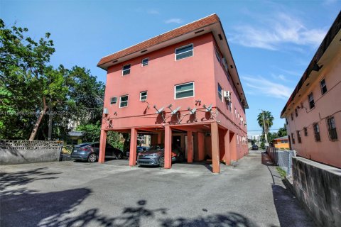 Снять в аренду квартиру в Майами, Флорида 2 спальни, 72.46м2, № 1950353 - фото 18