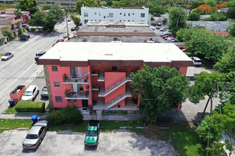 Снять в аренду квартиру в Майами, Флорида 2 спальни, 72.46м2, № 1950353 - фото 19